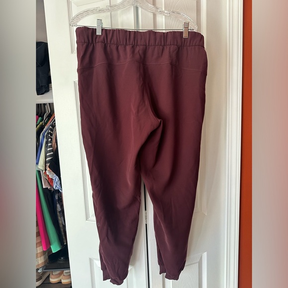 LULULEMON JOGGERS - Picture 3 of 3